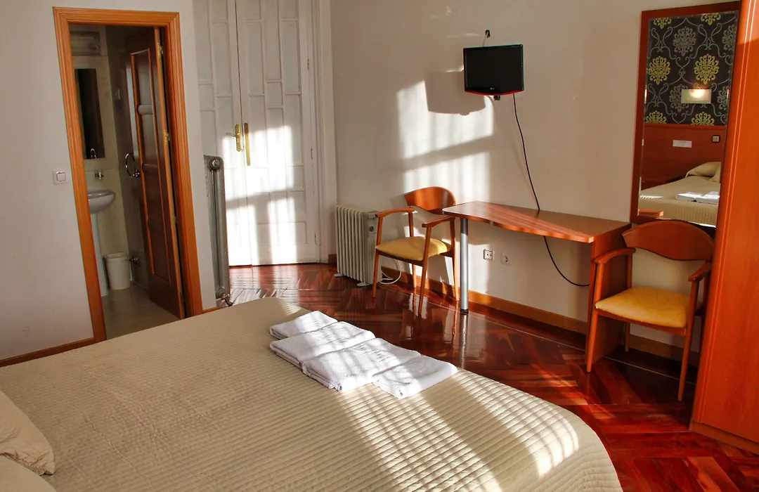 Hostal Luis XV-1